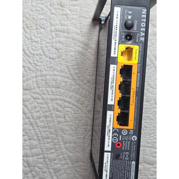 Netgear N300 WiFi Router Model WNR2000v4*With Attached Stand*Cords not Included - Picture 4 of 6